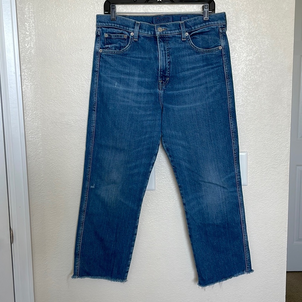 Lucky Brand straight fray Victoria High Rise Size 10/30